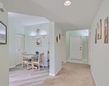 800 Uno Lago Drive - Photo Thumbnail 5