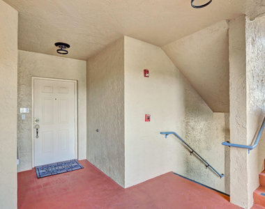 800 Uno Lago Drive - Photo Thumbnail 51