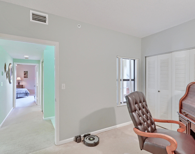 800 Uno Lago Drive - Photo Thumbnail 36