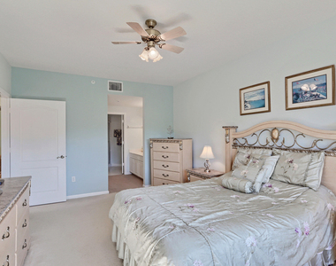 800 Uno Lago Drive - Photo Thumbnail 27
