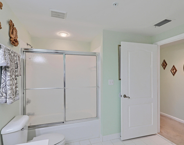800 Uno Lago Drive - Photo Thumbnail 33