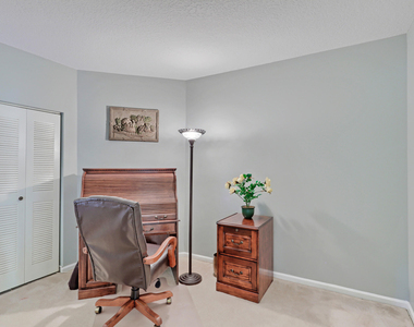 800 Uno Lago Drive - Photo Thumbnail 37