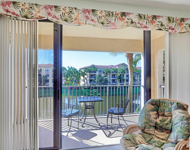 800 Uno Lago Drive - Photo Thumbnail 23