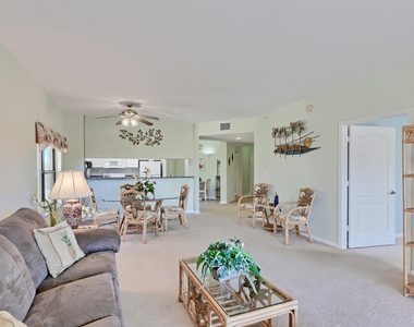 800 Uno Lago Drive - Photo Thumbnail 20