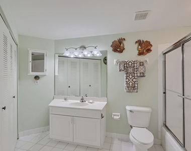 800 Uno Lago Drive - Photo Thumbnail 34