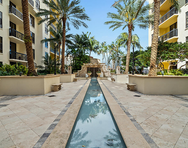 801 S Olive Avenue - Photo Thumbnail 30