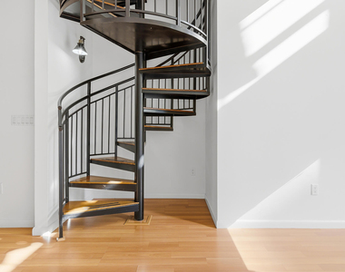 801 S Olive Avenue - Photo Thumbnail 8