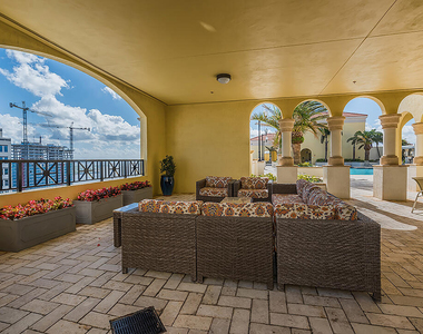 801 S Olive Avenue - Photo Thumbnail 19