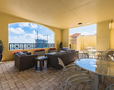 801 S Olive Avenue - Photo Thumbnail 25
