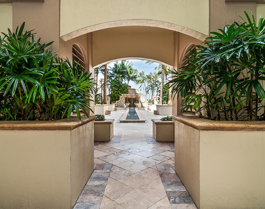 801 S Olive Avenue - Photo Thumbnail 32