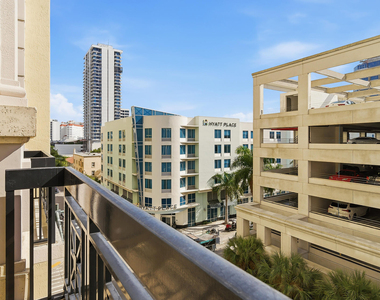 801 S Olive Avenue - Photo Thumbnail 13