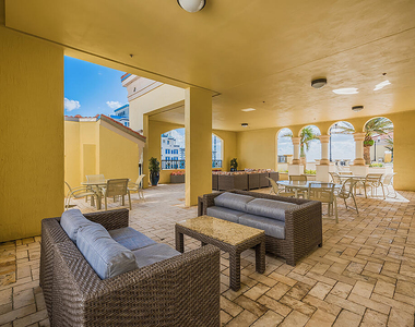 801 S Olive Avenue - Photo Thumbnail 18