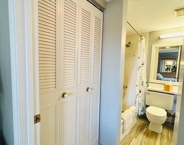 408 Pine Glen Lane - Photo Thumbnail 11