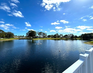 408 Pine Glen Lane - Photo Thumbnail 32