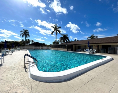 408 Pine Glen Lane - Photo Thumbnail 30