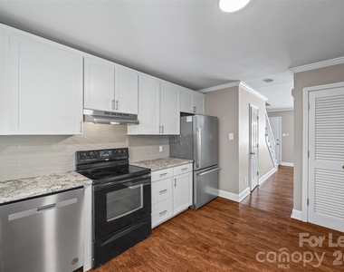 1933 Ebenezer Road - Photo Thumbnail 10