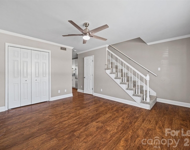 1933 Ebenezer Road - Photo Thumbnail 4