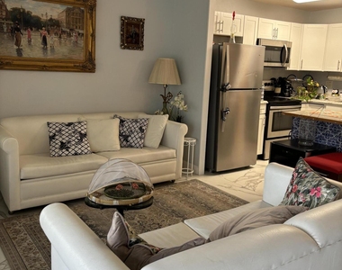 325 Andover - Photo Thumbnail 2