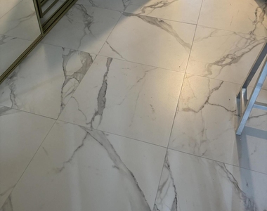 325 Andover - Photo Thumbnail 10