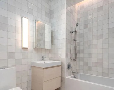 58 Vanderbilt Avenue - Photo Thumbnail 6