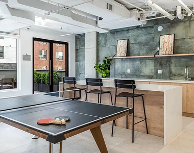 58 Vanderbilt Avenue - Photo Thumbnail 8
