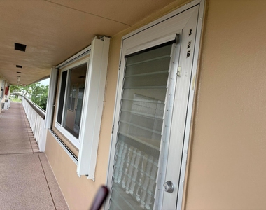326 Andover - Photo Thumbnail 5