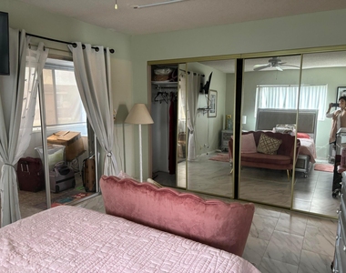 326 Andover - Photo Thumbnail 7