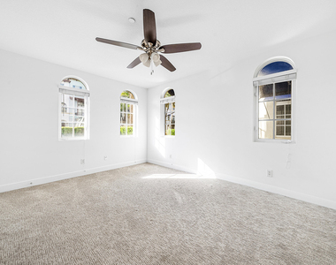 824 Virginia Garden Drive - Photo Thumbnail 3