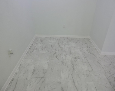 11032 Legacy Drive - Photo Thumbnail 8