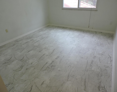 11032 Legacy Drive - Photo Thumbnail 12