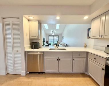 7935 La Mirada Drive - Photo Thumbnail 10