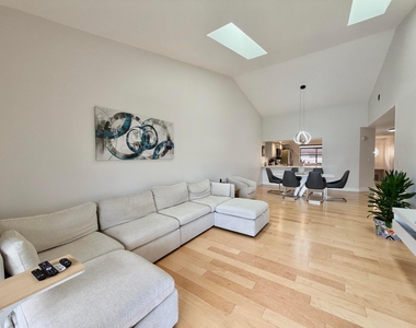 7935 La Mirada Drive - Photo Thumbnail 28