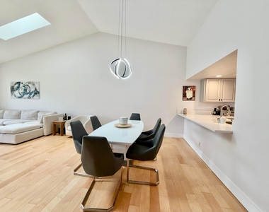 7935 La Mirada Drive - Photo Thumbnail 14