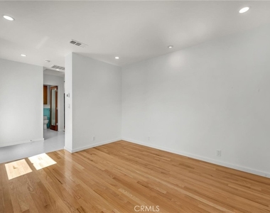 8447 Kittyhawk - Photo Thumbnail 5