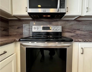 700 E Ocean - Photo Thumbnail 34