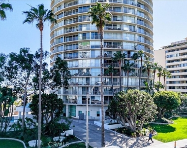 700 E Ocean - Photo Thumbnail 22