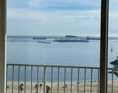 700 E Ocean - Photo Thumbnail 4