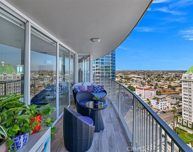 700 E Ocean - Photo Thumbnail 28
