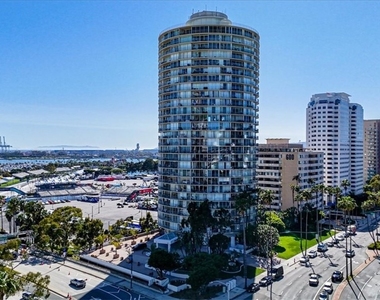 700 E Ocean - Photo Thumbnail 23