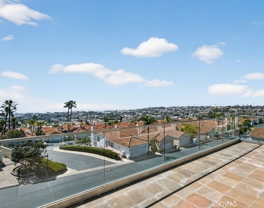 24902 Sea Crest - Photo Thumbnail 6