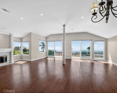 24902 Sea Crest - Photo Thumbnail 12