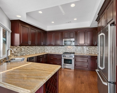 24902 Sea Crest - Photo Thumbnail 10