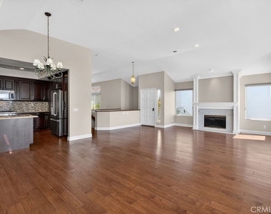 24902 Sea Crest - Photo Thumbnail 9