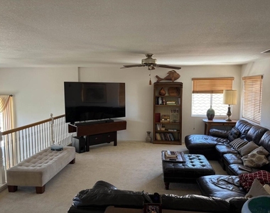 6033 Patmos Way - Photo Thumbnail 24