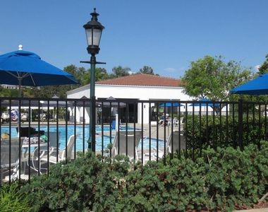 6033 Patmos Way - Photo Thumbnail 38