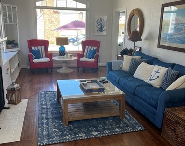 227 Apolena Avenue - Photo Thumbnail 13