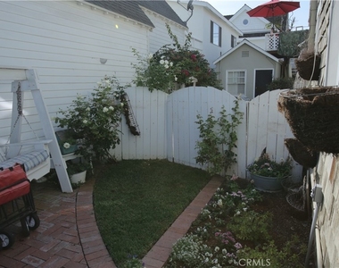227 Apolena Avenue - Photo Thumbnail 27
