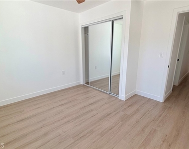 17438 Horace Street - Photo Thumbnail 12
