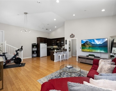 1406 S California - Photo Thumbnail 11