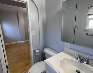1705 Linden St - Photo Thumbnail 19